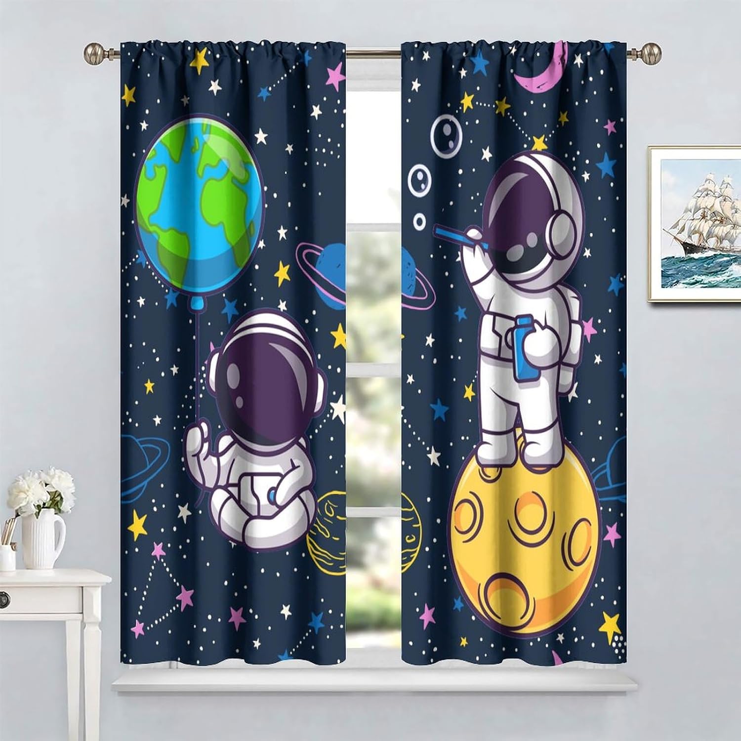 Занавеска для окна с космонавт – обзор и цена Science Nursery